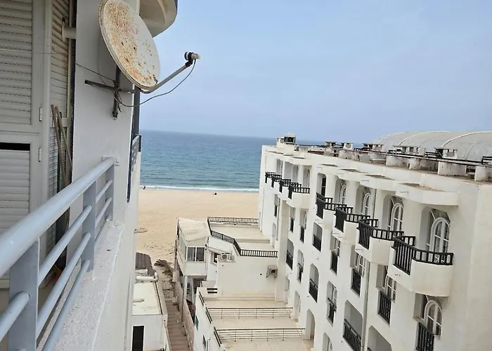 Apartment With Sea View And Swimming Pool